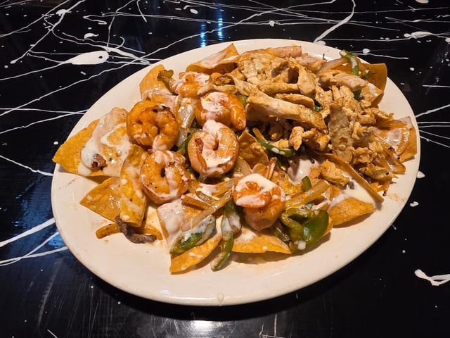 Shrimp & grilled chicken nachos.