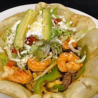 Fajita taco salad