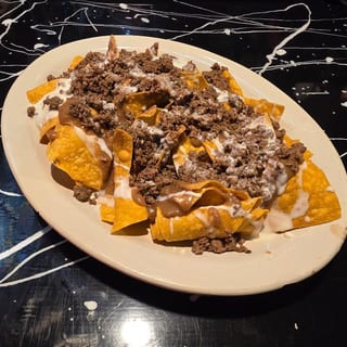 Ground beef nachos
