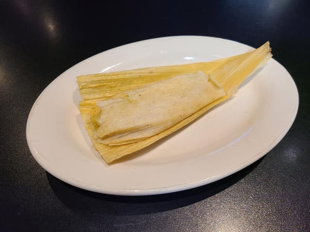 Tamal (side).