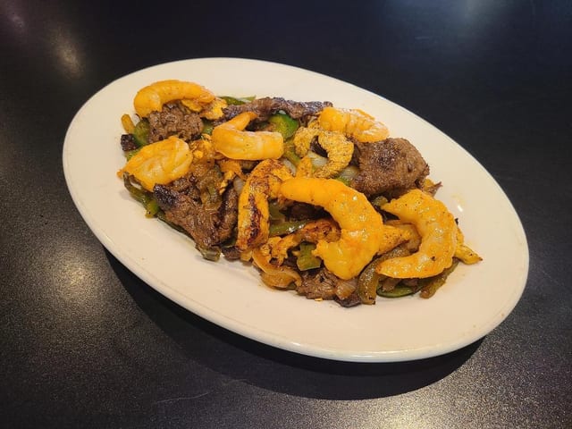 Grilled Shrimp & Steak Mix (side).