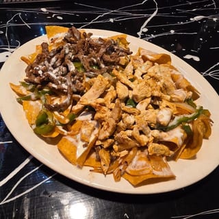 Mix Nachos Grilled Chicken & steak