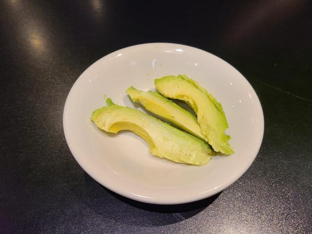 Avocado (Side).