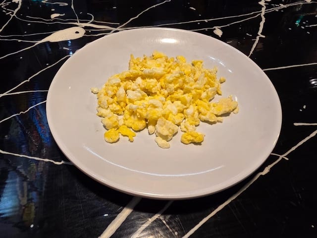 Scrambled Egg 1pc (side).