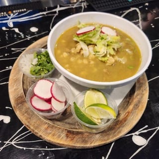 Pozole pollo