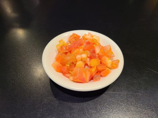 Tomatoes (side).